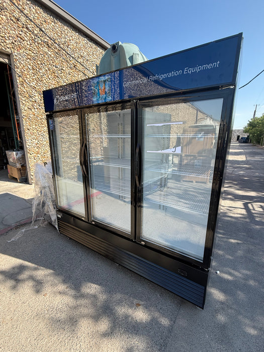 Dukers DSM-69R - 3 Door Reach in Merchandiser Cooler